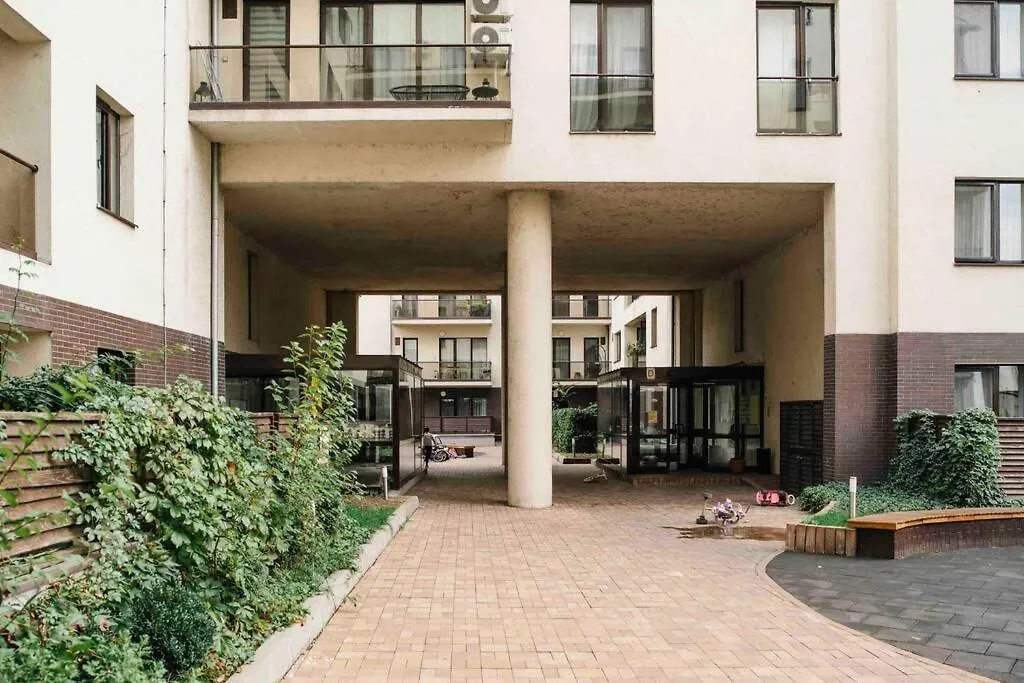 Apartment Vivando - Sunny Studio F + Parking Bucharest Romania